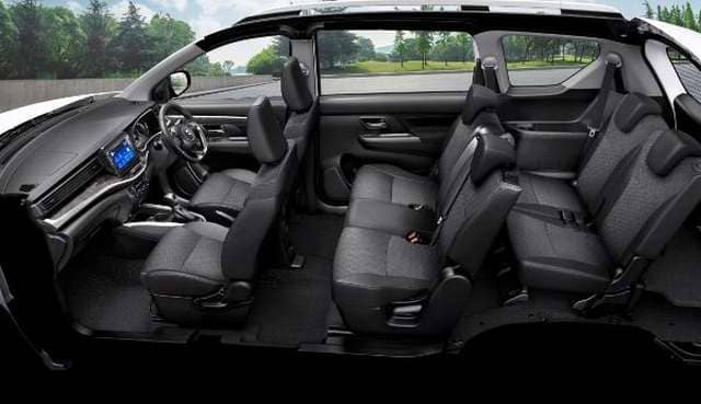 Interior Suzuki New XL7 Hybrid